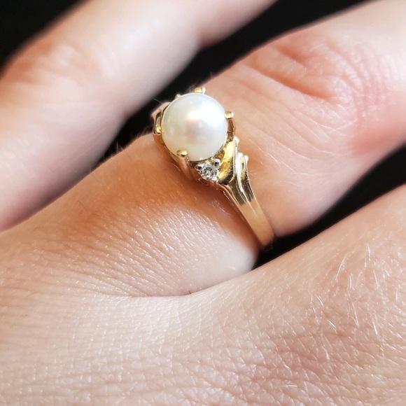 Natural Pearl and Diamond 10K gold ring size 6.25 - Picture 6 of 14